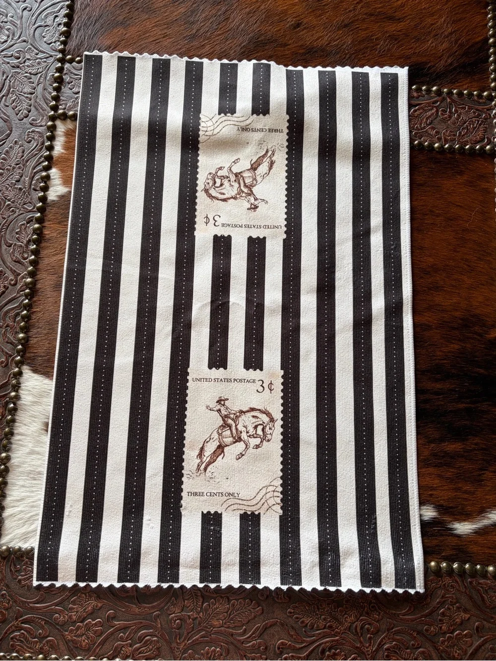 2 Western Cowboy Hand Towels Rodeo Bronc Kitchen Bath Rustic Vintage Stamp NEW